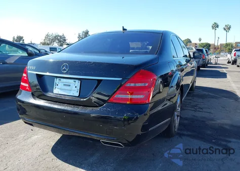 2011 Mercedes-Benz S 550 из США, поврежденный, VIN WDDNG7BB4BA376857